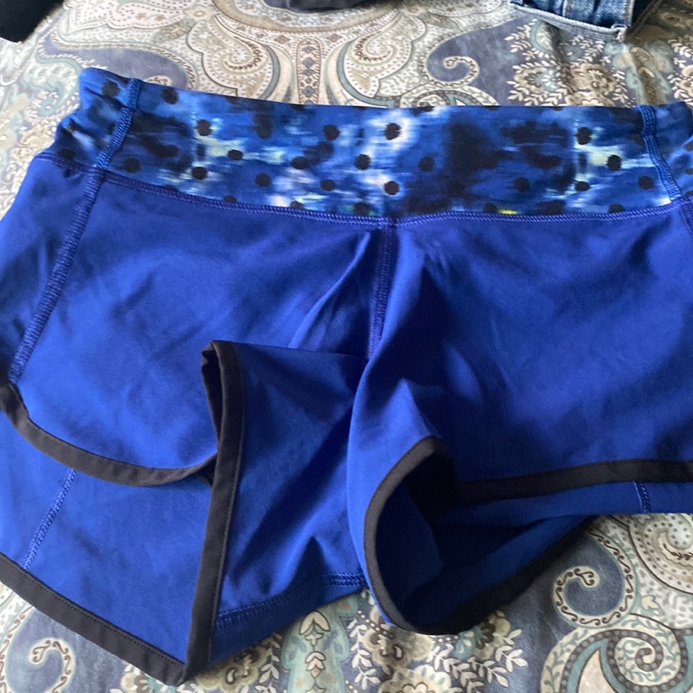 Lululemon shorts, worn only a couple of times, beautiful color!